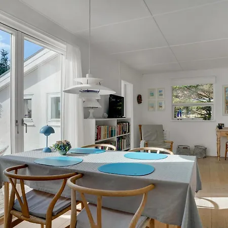3 Bedroom Nice Home In Ulfborg *